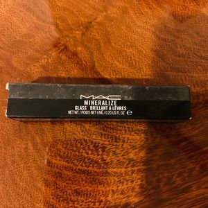 MAC - Mineralize Glass - Poetic - Brand New Never Used